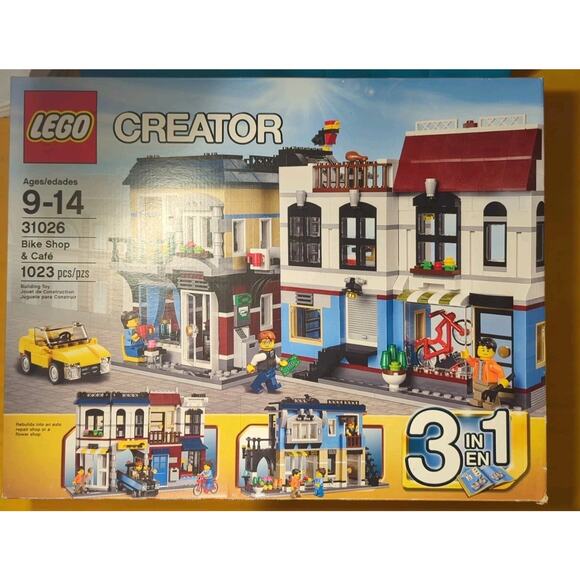 LEGO CREATOR: Bike Shop & Cafe (31026) - Picture 1 of 10